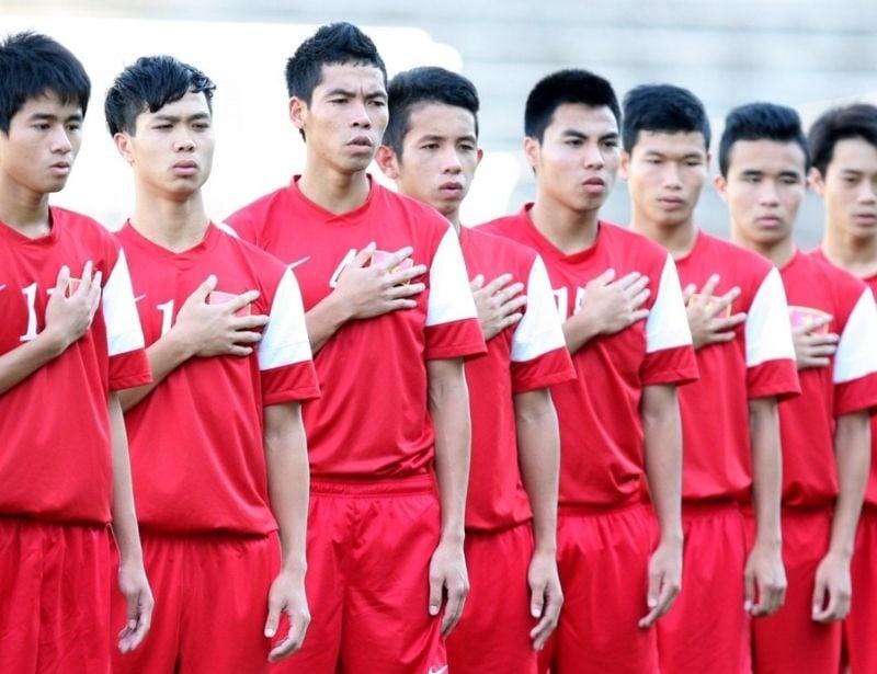 Đồng phục của đội tuyển Việt Nam năm 2016